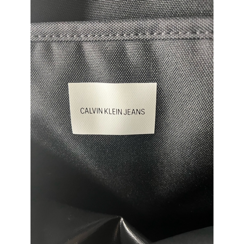 Calvin Klein Jeans Women's Nylon Logo Backpack - Black - Picture 9 of 10